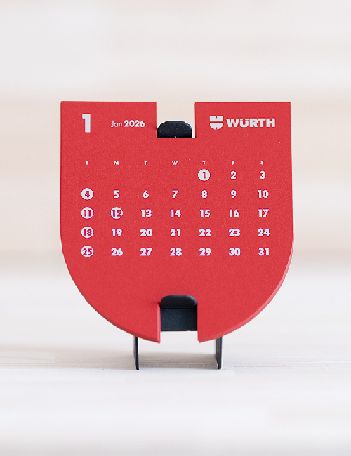 ロゴのシルエットをかたどったウルトジャパン様卓上カレンダー